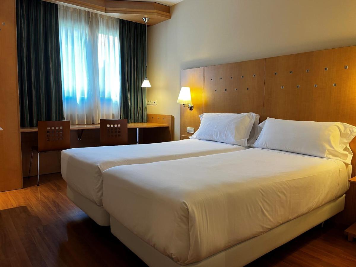 Holiday Inn Express Logrono Rioja By Ihg Ngoại thất bức ảnh