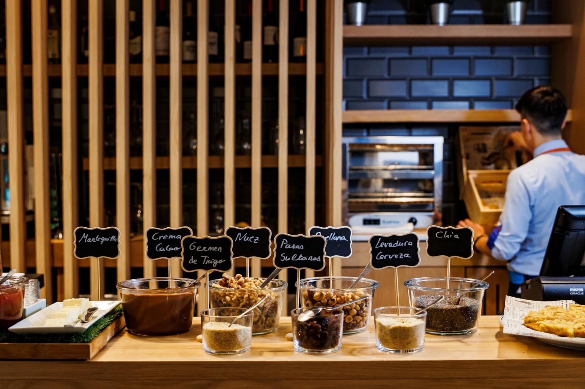 Holiday Inn Express Logrono Rioja By Ihg Ngoại thất bức ảnh