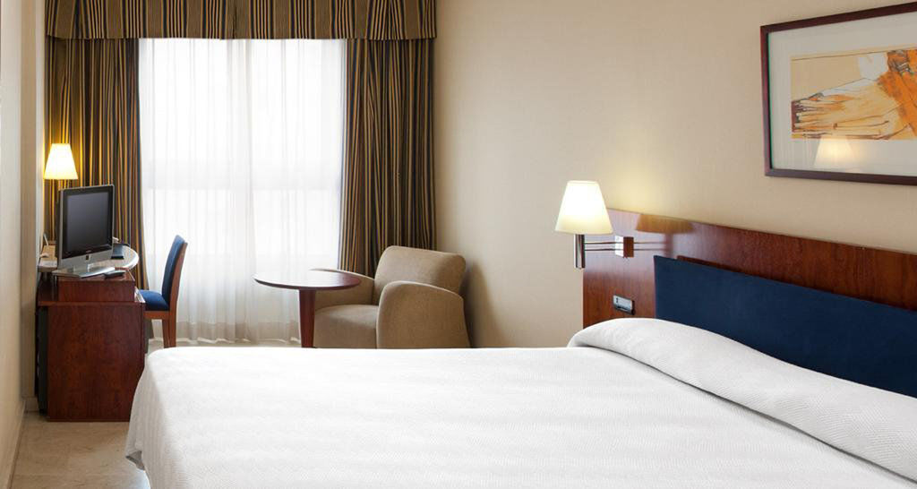 Holiday Inn Express Logrono Rioja By Ihg Ngoại thất bức ảnh