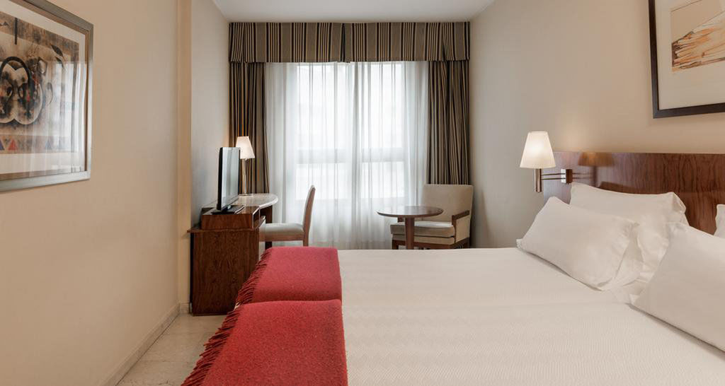 Holiday Inn Express Logrono Rioja By Ihg Ngoại thất bức ảnh