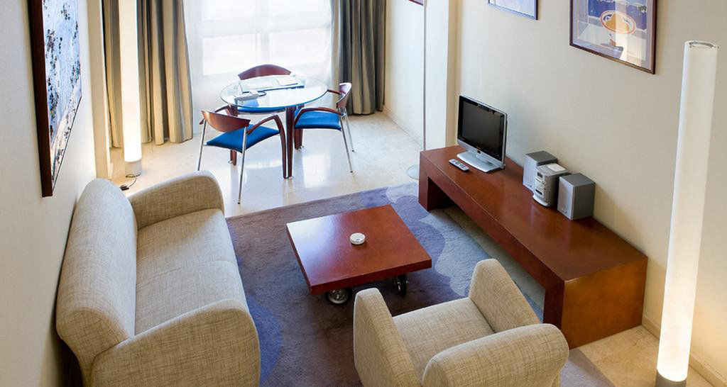Holiday Inn Express Logrono Rioja By Ihg Ngoại thất bức ảnh