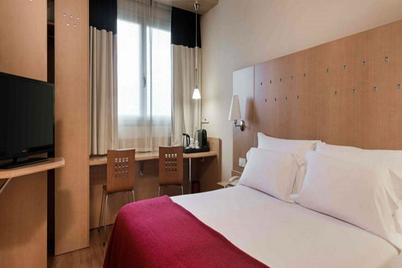 Holiday Inn Express Logrono Rioja By Ihg Ngoại thất bức ảnh